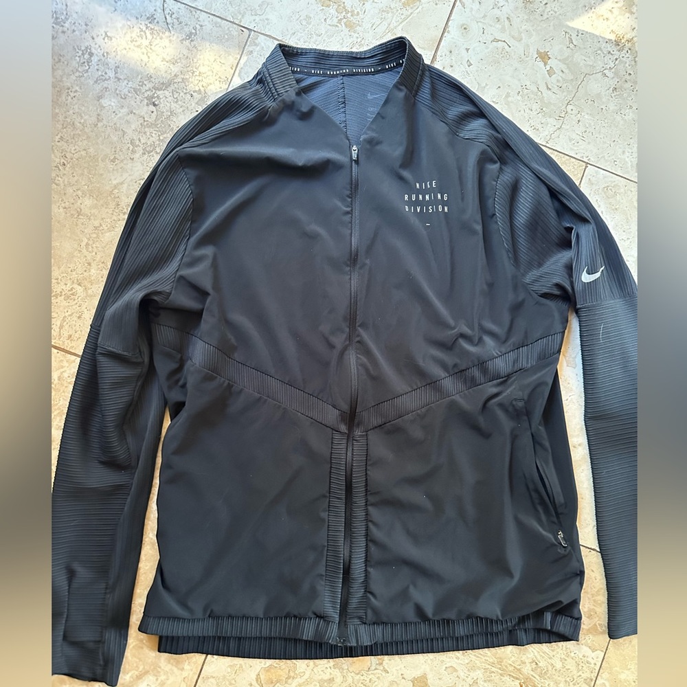 Nike running division windbreaker